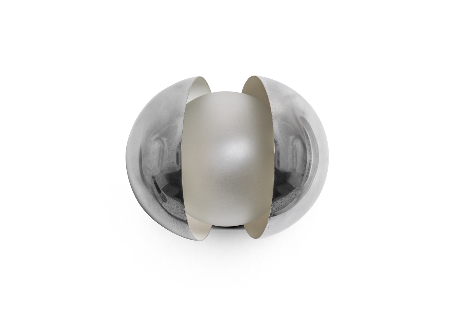 Wall lamp Diaframma by Gianemilio Piero & Anna Monti for sale Wall lamp Diaframma by Gianemilio Piero & Anna Monti for sale
