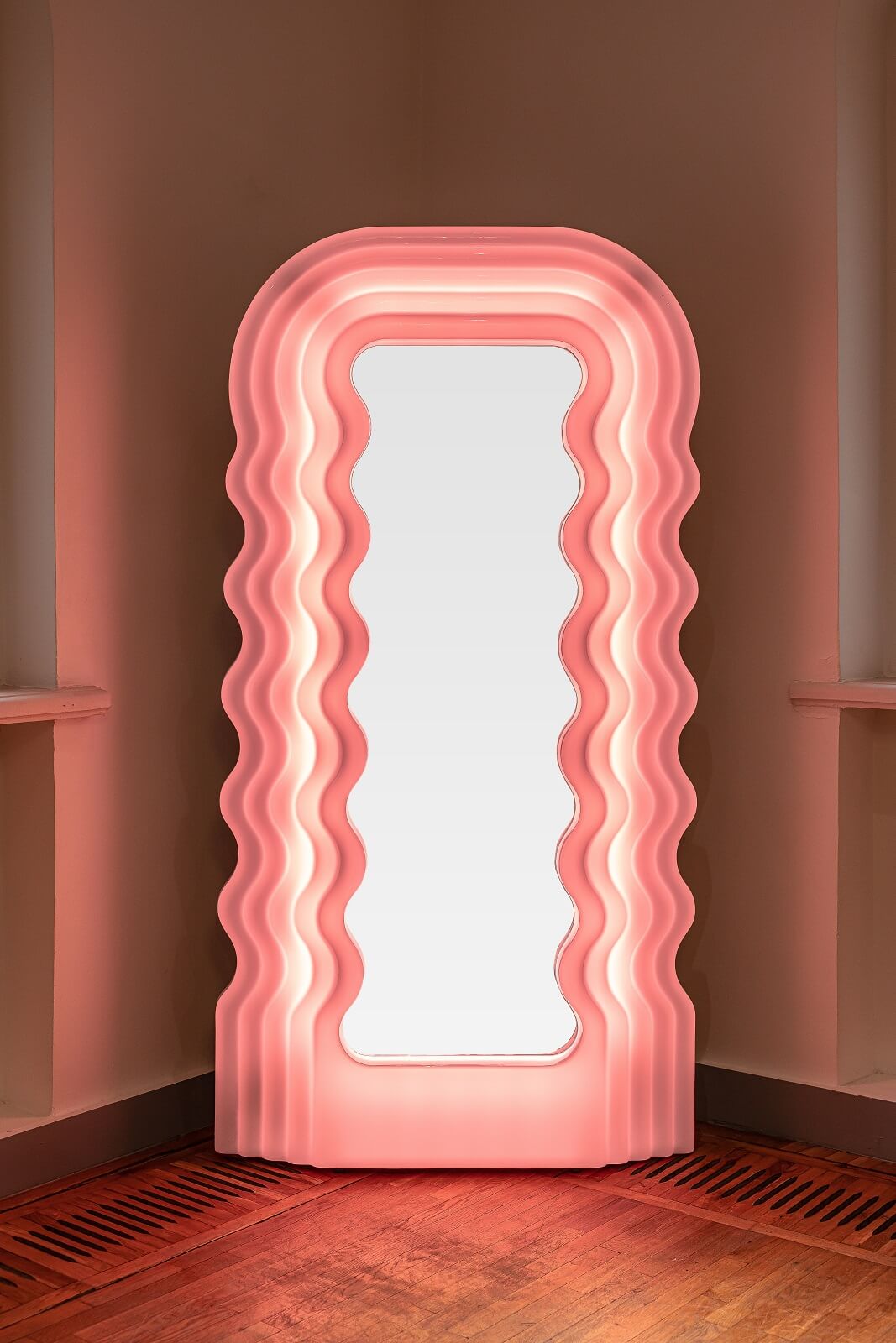 Mirror Ultrafragola by Ettore Sottsass for sale Mirror Ultrafragola by Ettore Sottsass for sale