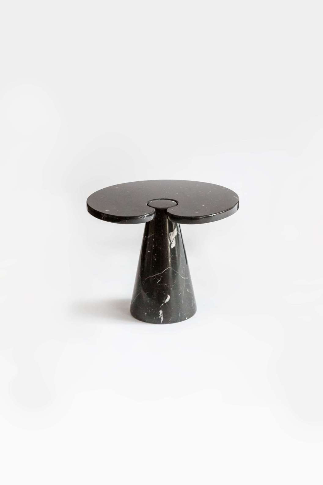 Coffee table Serie Eros | Low by Angelo Mangiarotti for sale Coffee table Serie Eros | Low by Angelo Mangiarotti for sale