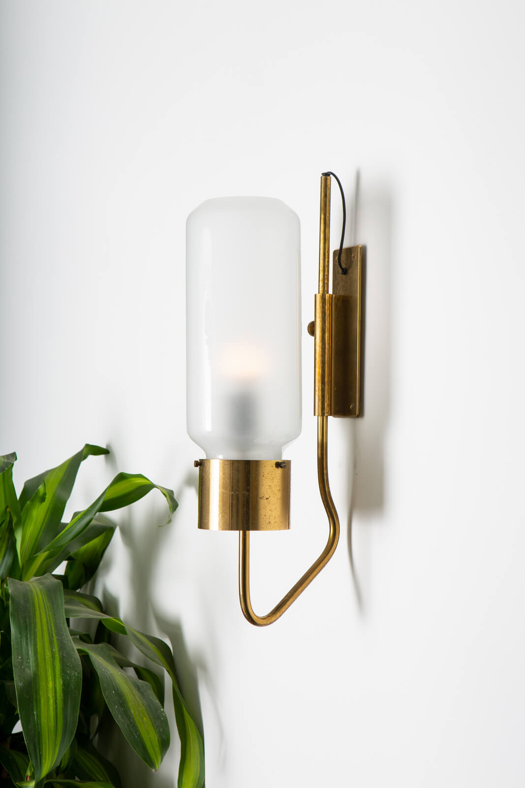 Wall lamp LP 10 by Luigi Caccia Dominioni for sale Wall lamp LP 10 by Luigi Caccia Dominioni for sale